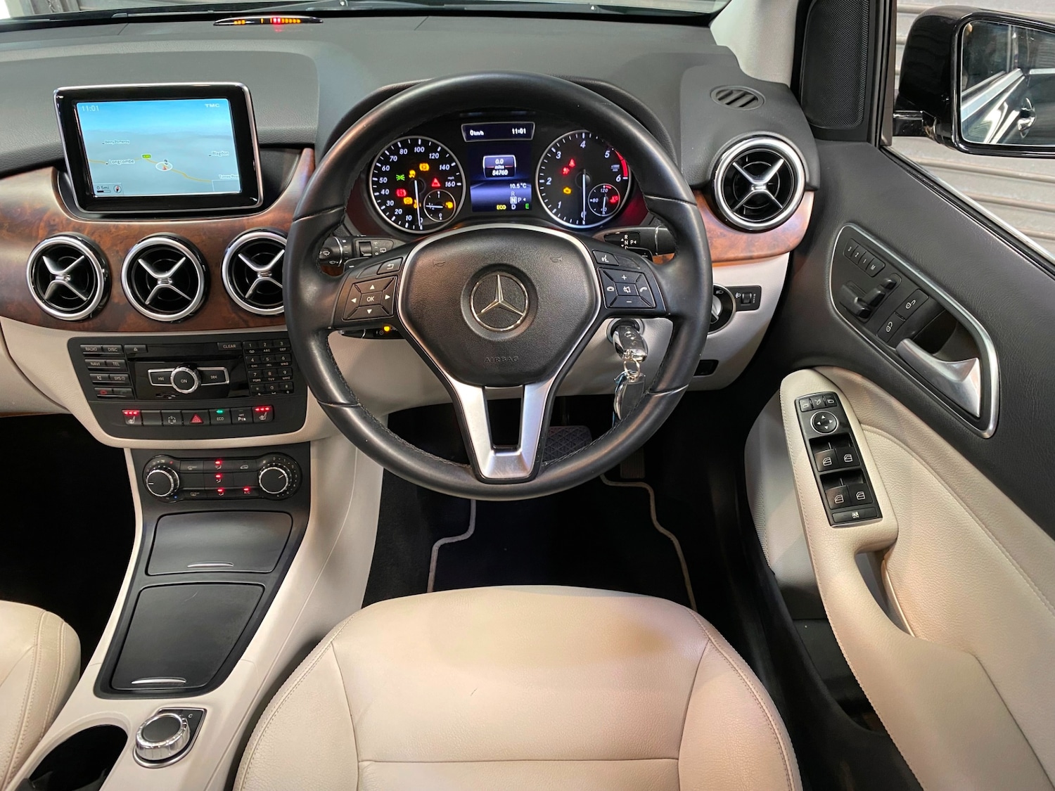 Used Mercedes-Benz B Class 2013 for sale - 78053613: Photo 6