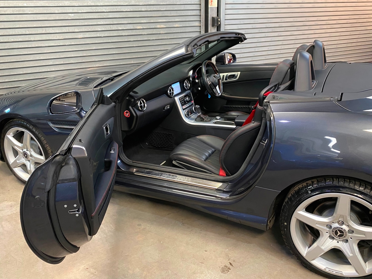 Used Mercedes-Benz SLK 2012 for sale - 76355378: Photo 4