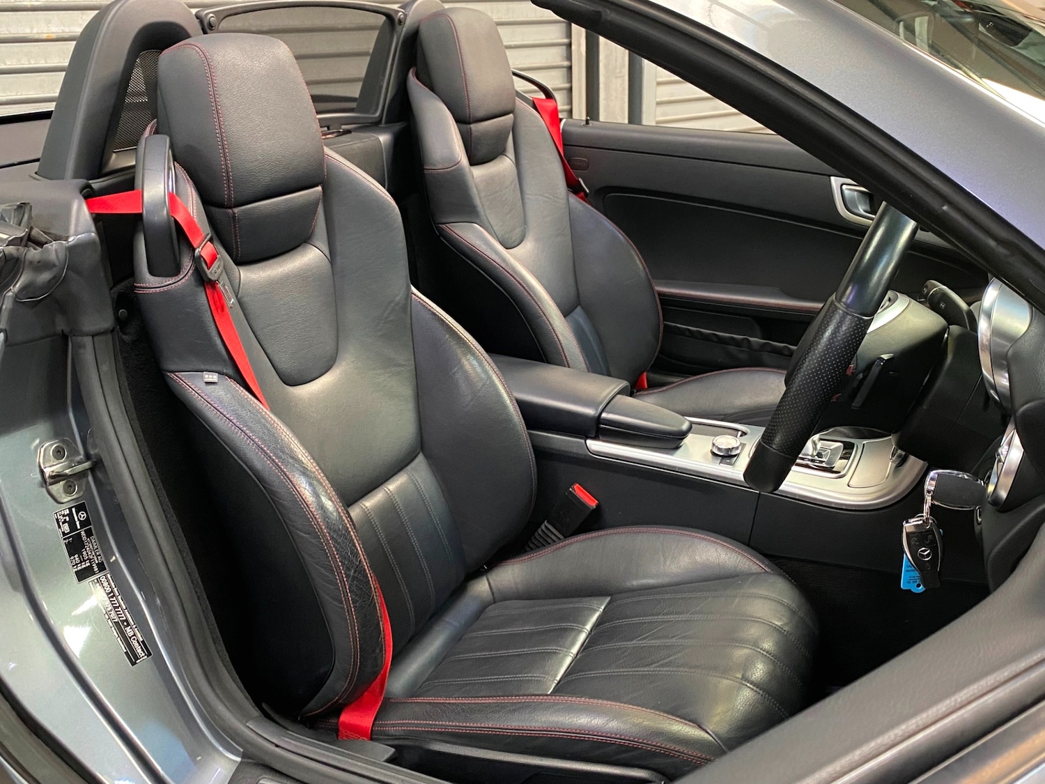 Used Mercedes-Benz SLK 2015 for sale - 77889335: Photo 10