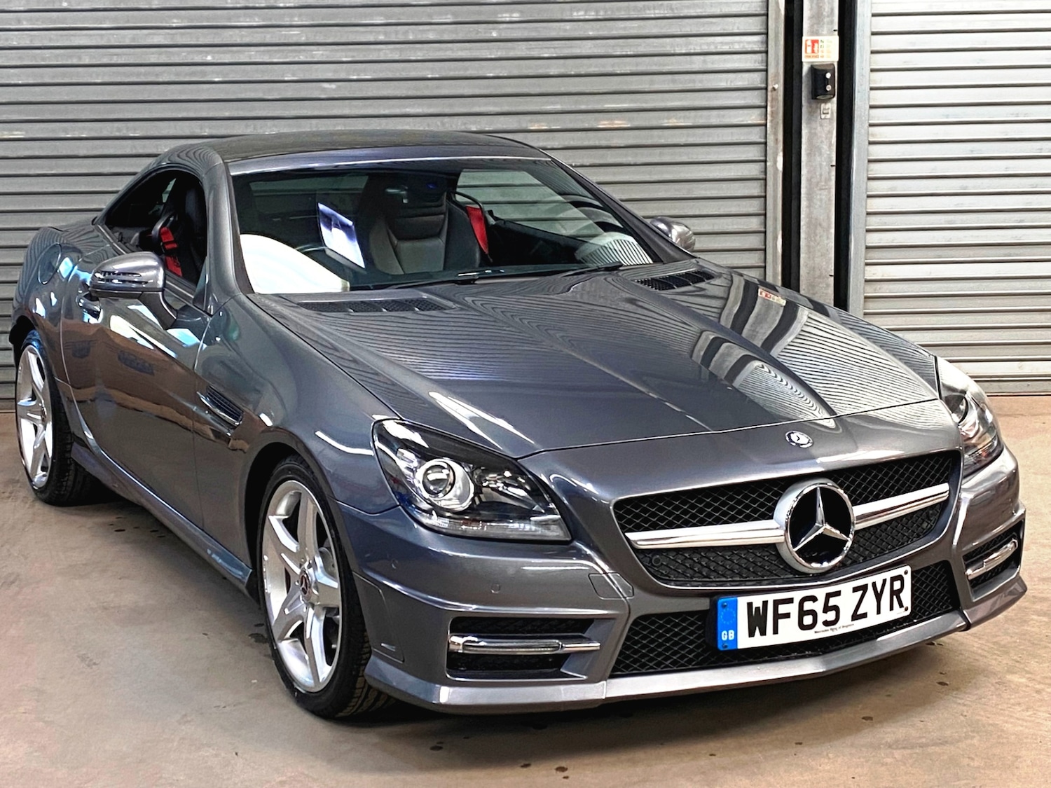 Used Mercedes-Benz SLK 2015 for sale - 77889335: Photo 9