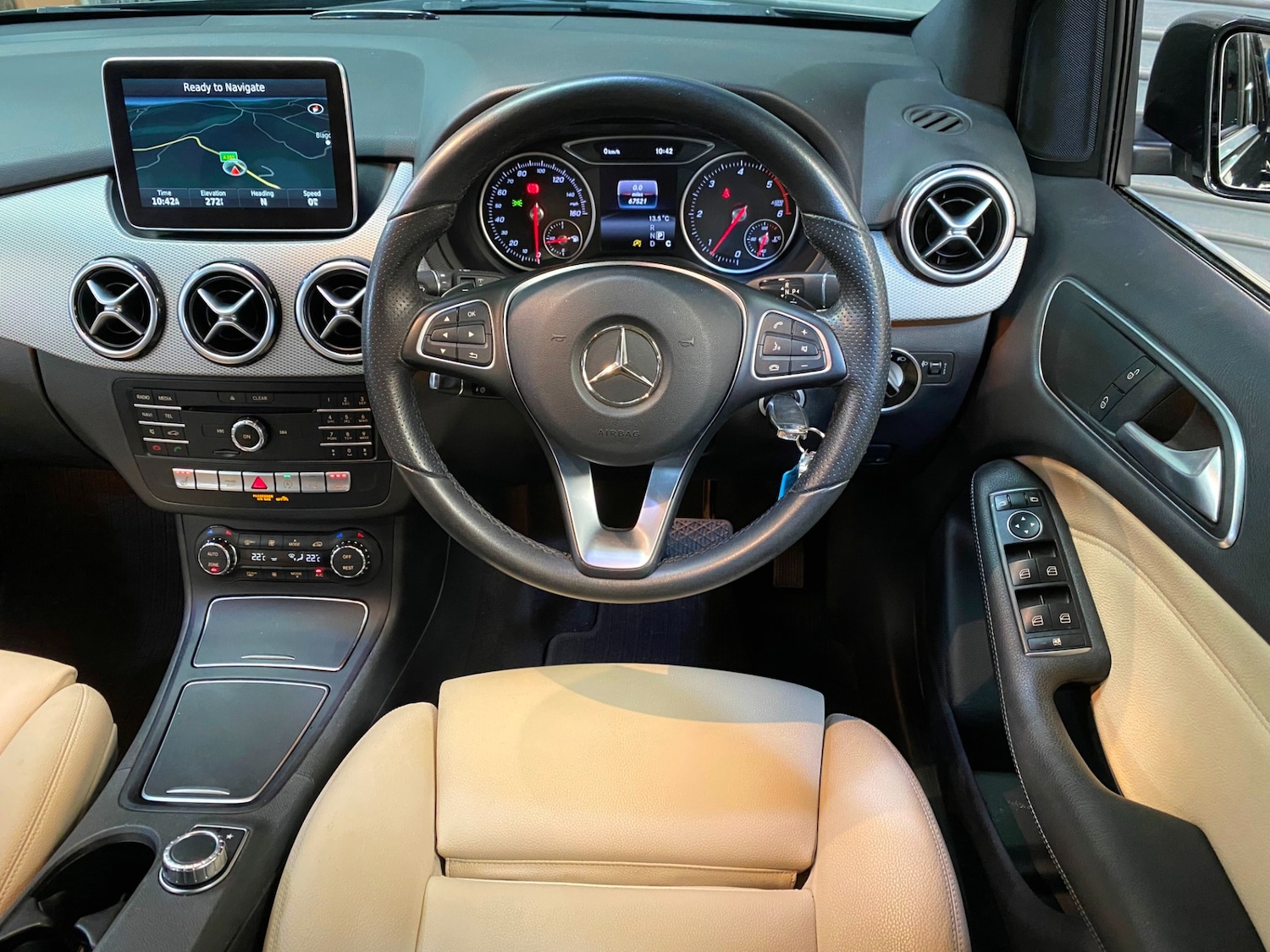 Used Mercedes-Benz B Class 2016 for sale - 76845084: Photo 6