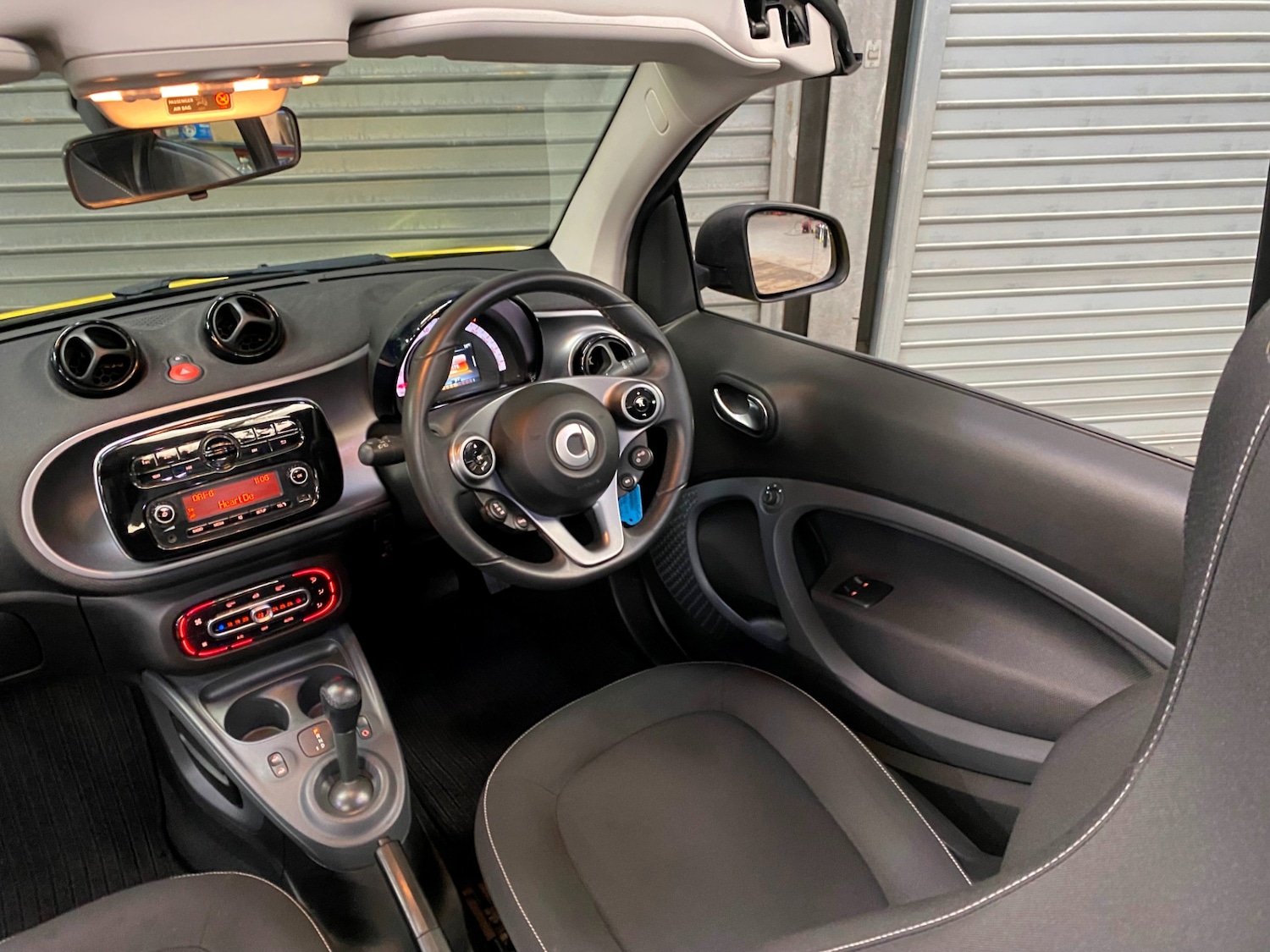 Used smart fortwo 2016 for sale - 77284055: Photo 2