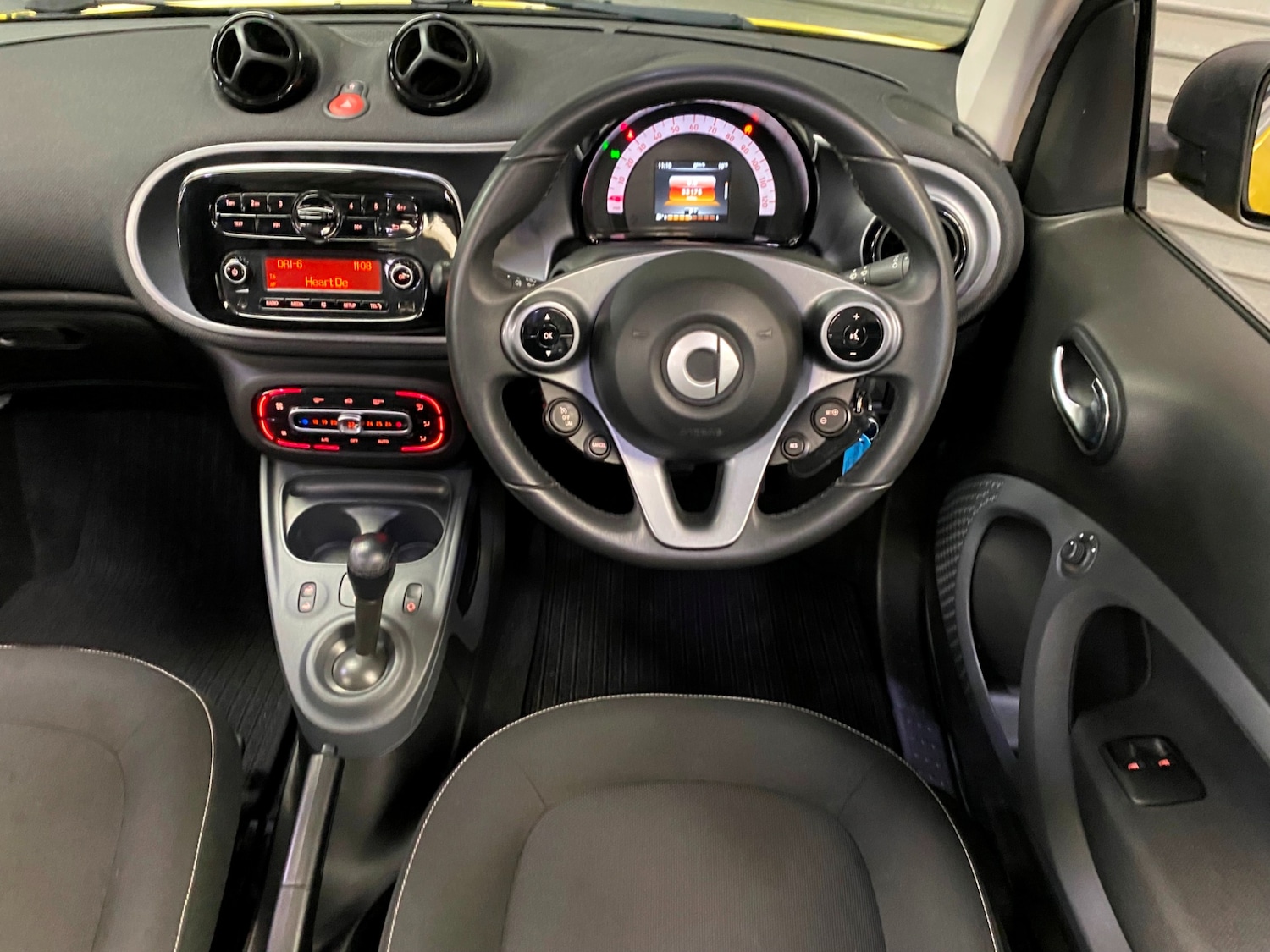 Used smart fortwo 2016 for sale - 77284055: Photo 6