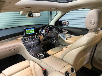 Used Mercedes-Benz GLC 2015 for sale - 75651930: Photo