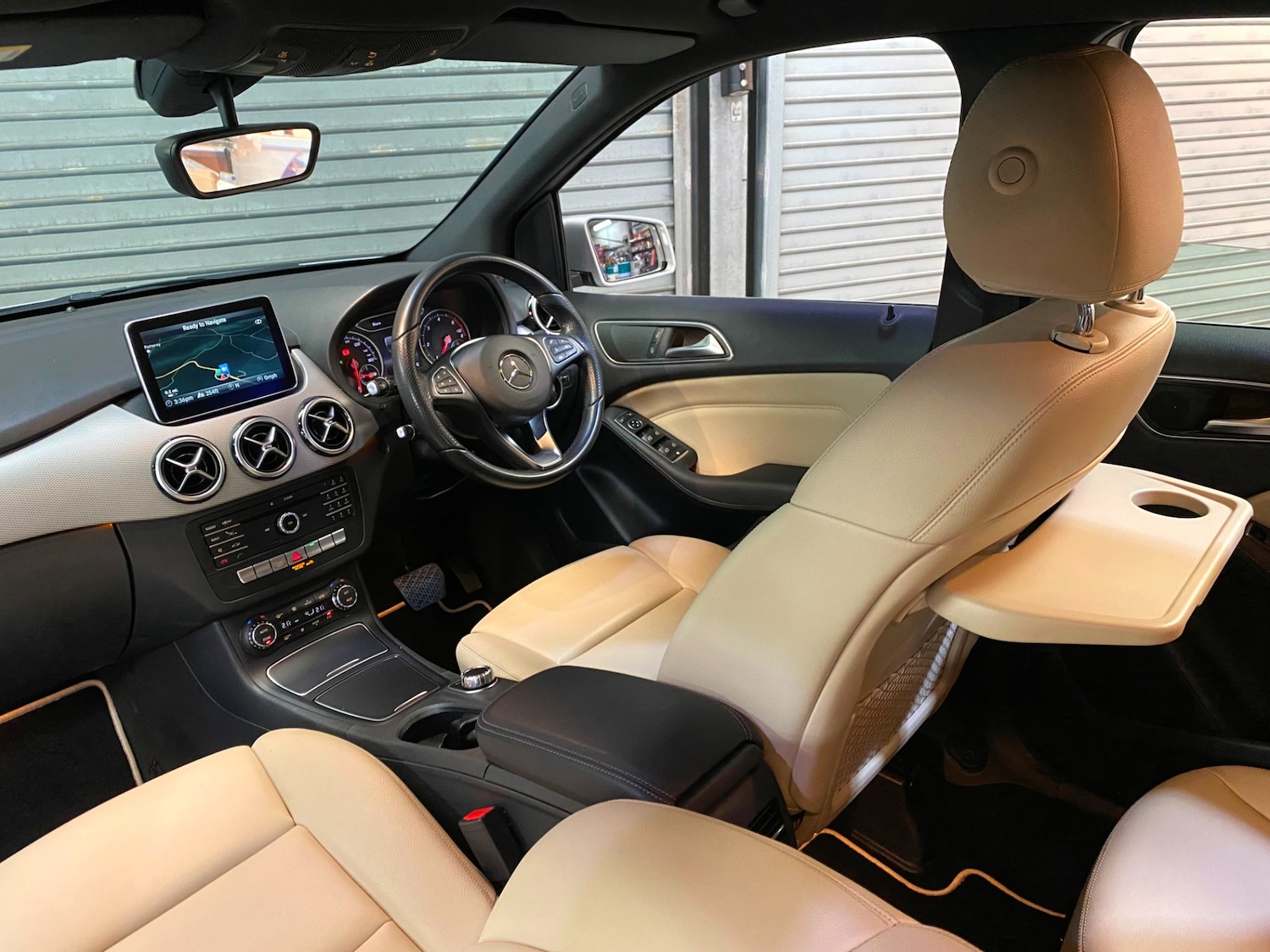 Used Mercedes-Benz B Class 2015 for sale - 78094561: Photo 2