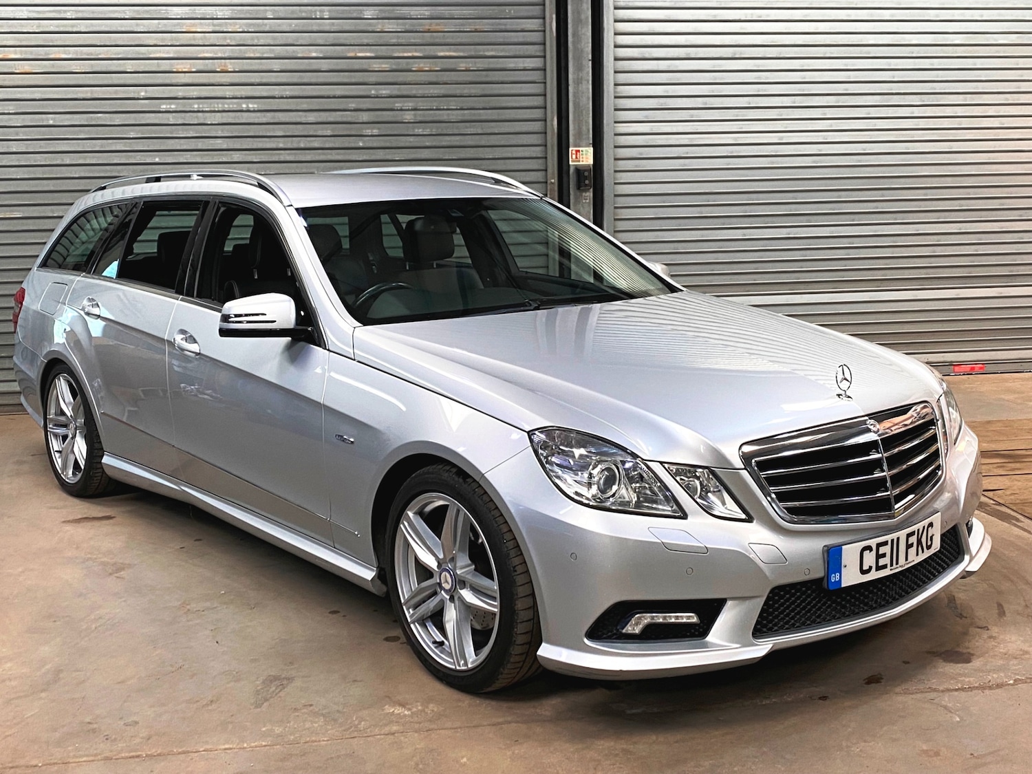 Used Mercedes-Benz E Class 2011 for sale - 78211181: Photo 7