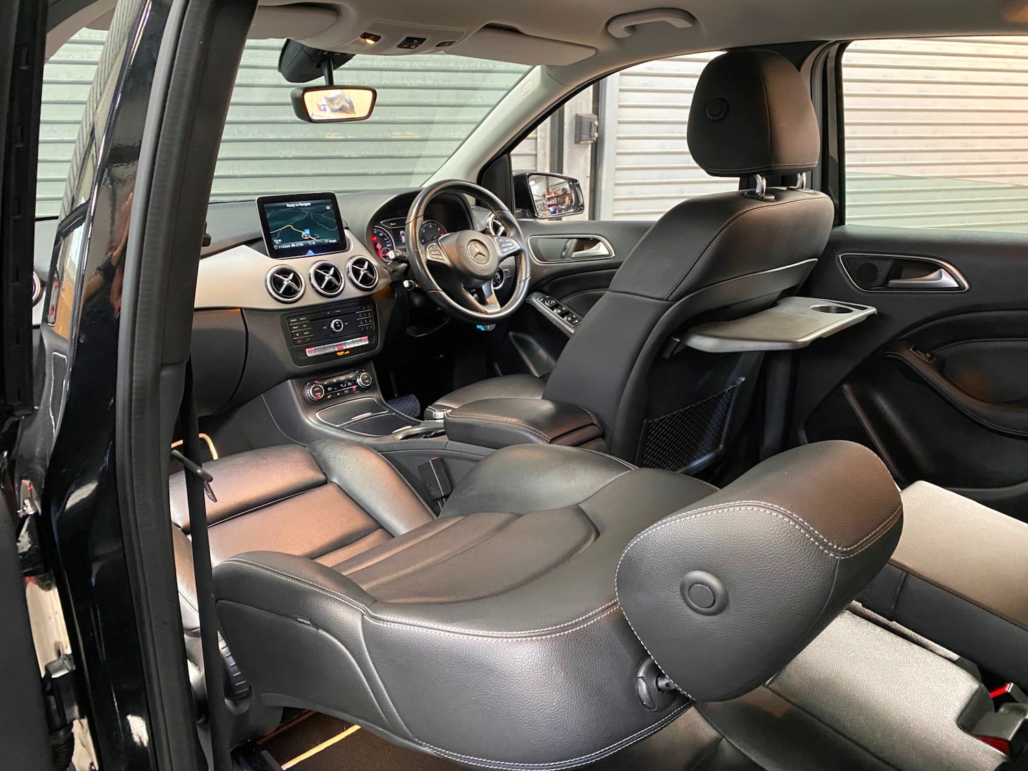 Used Mercedes-Benz B Class 2017 for sale - 76243792: Photo 4