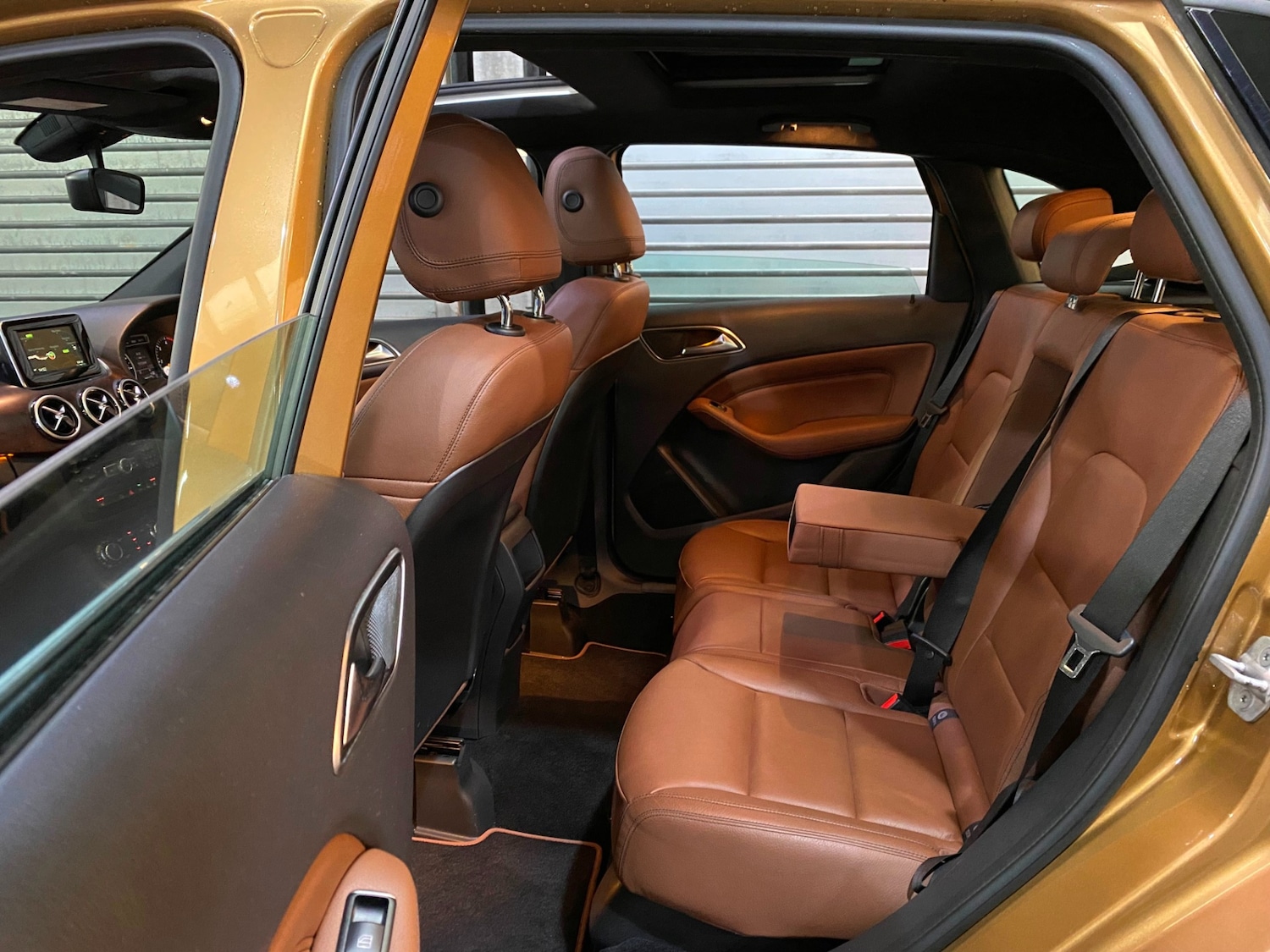 Used Mercedes-Benz B Class 2013 for sale - 77035648: Photo 8