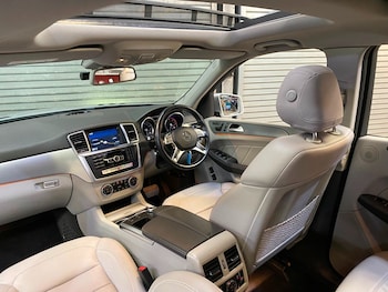 Used Mercedes-Benz GL Class 2015 for sale - 77012247: Photo