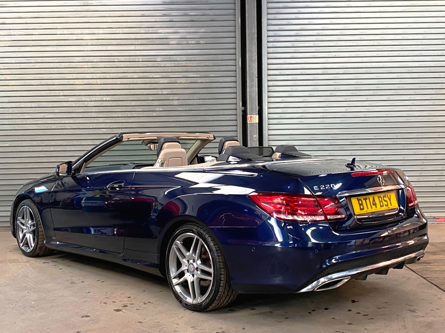 Used Mercedes-Benz E Class 2014 for sale - 76706998: Photo 5