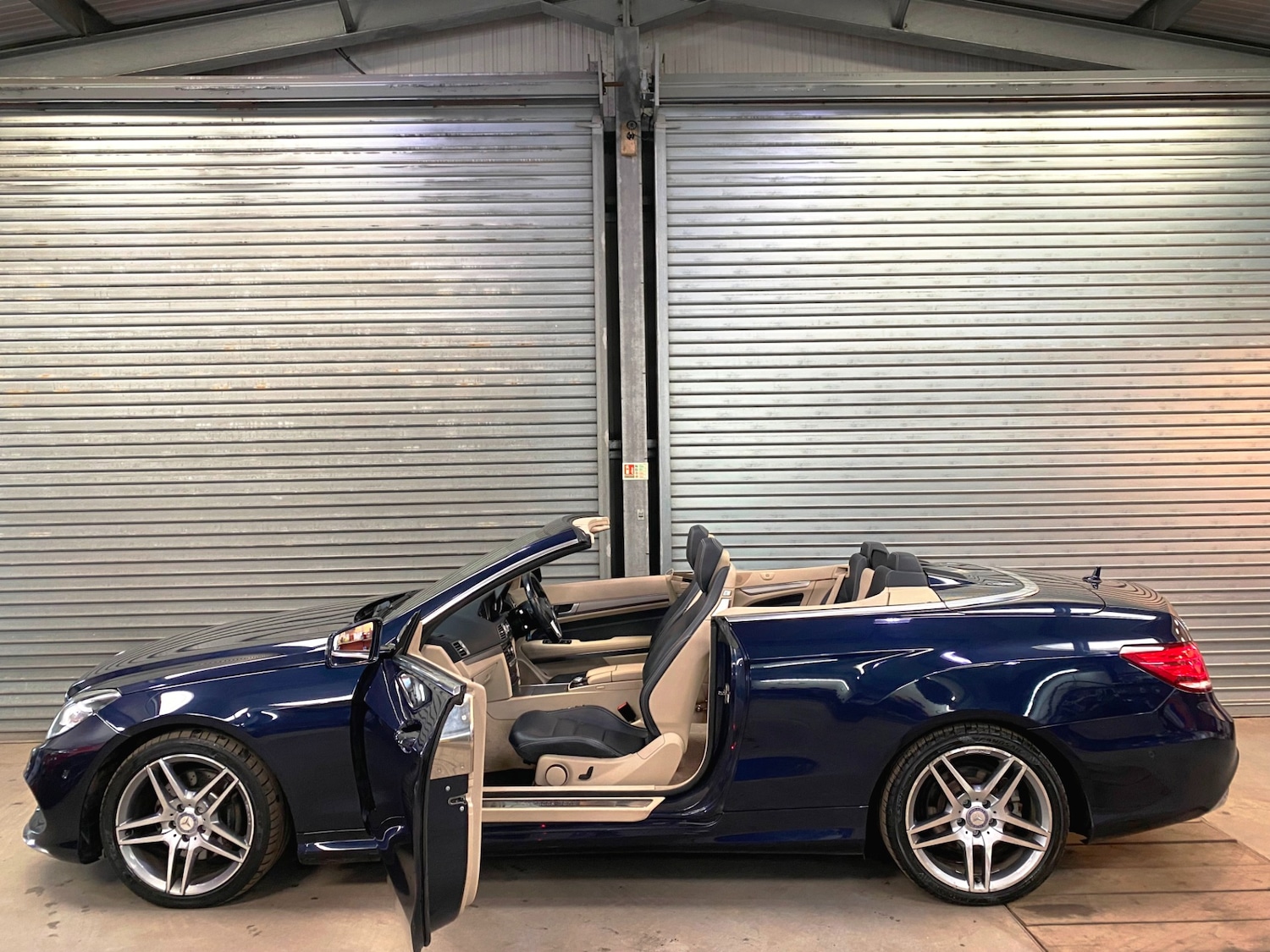 Used Mercedes-Benz E Class 2014 for sale - 76706998: Photo 7