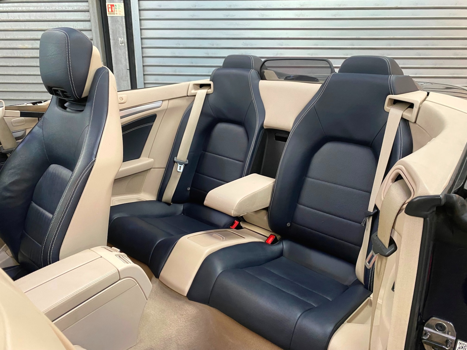 Used Mercedes-Benz E Class 2014 for sale - 76706998: Photo 8