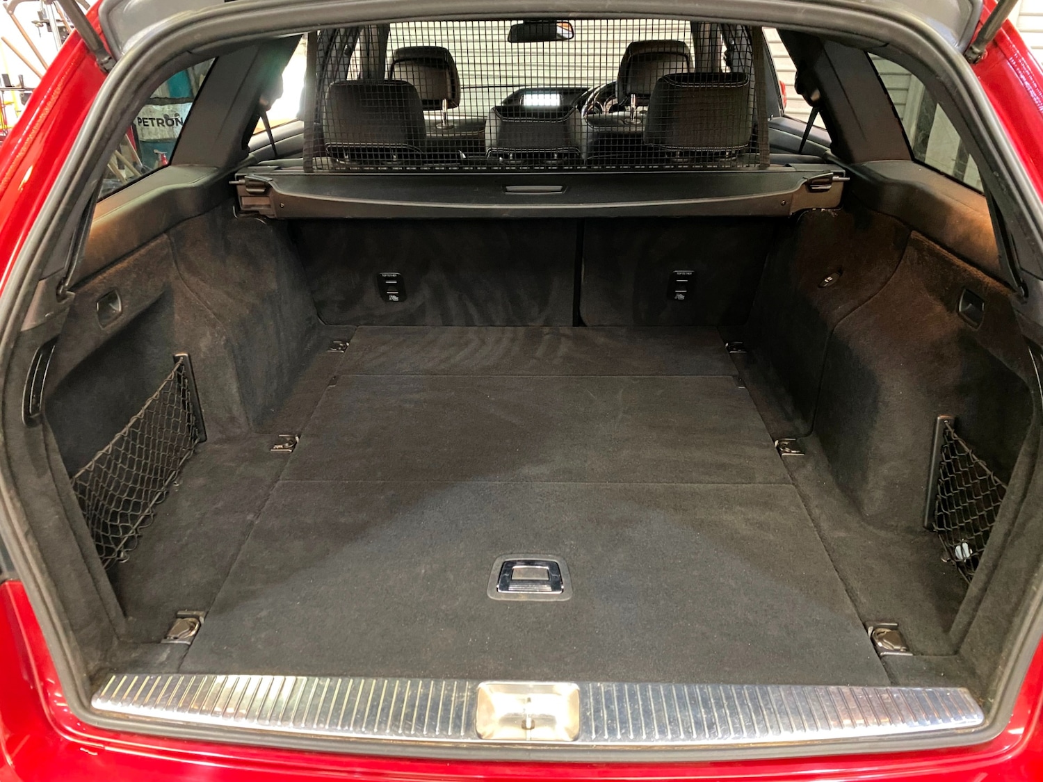 Used Mercedes-Benz E Class 2014 for sale - 77889356: Photo 12