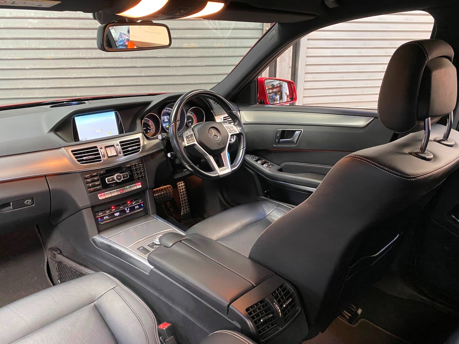 Used Mercedes-Benz E Class 2014 for sale - 77889356: Photo 2