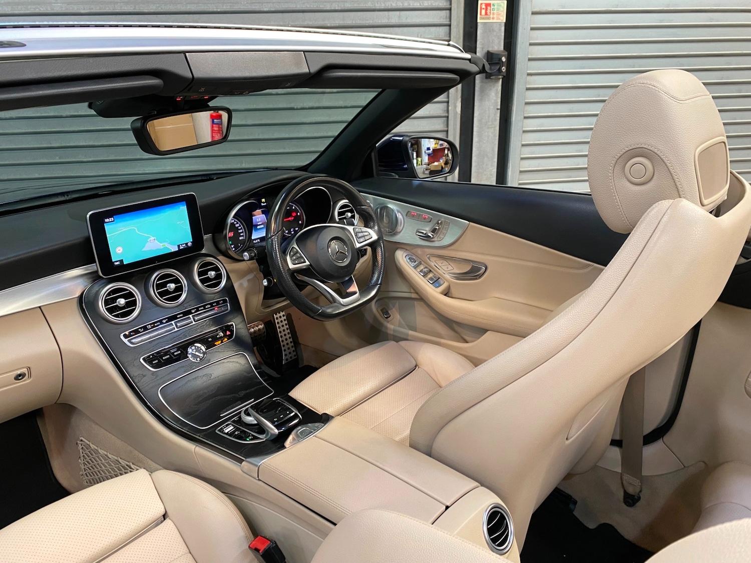 Used Mercedes-Benz C Class 2017 for sale - 76374493: Photo 2