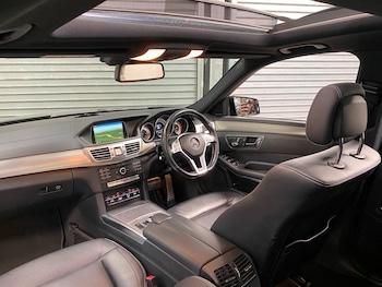 Used Mercedes-Benz E Class 2015 for sale - 76252778: Photo 2