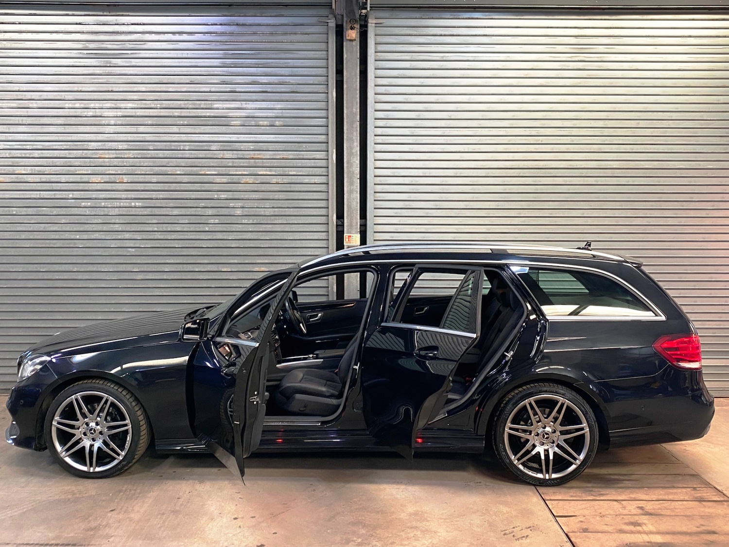 Used Mercedes-Benz E Class 2014 for sale - 77555257: Photo 9