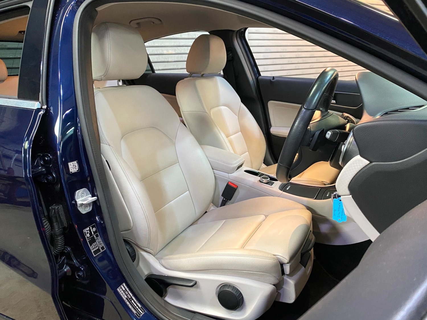 Used Mercedes-Benz A-Class 2016 for sale - 76663678: Photo 10