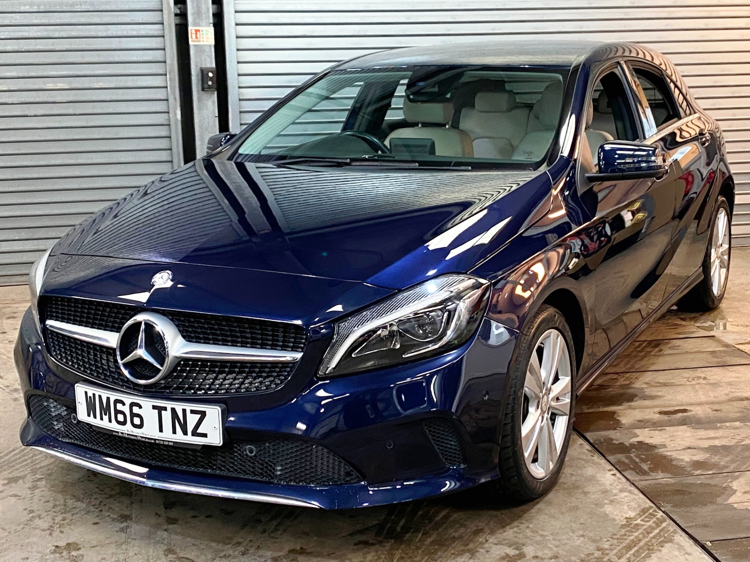 Used Mercedes-Benz A-Class 2016 for sale - 76663678: Photo 3