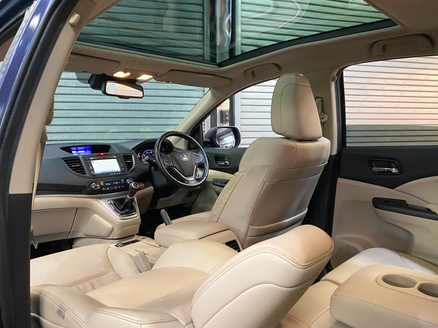 Used Honda CR-V 2015 for sale - 77234676: Photo 4