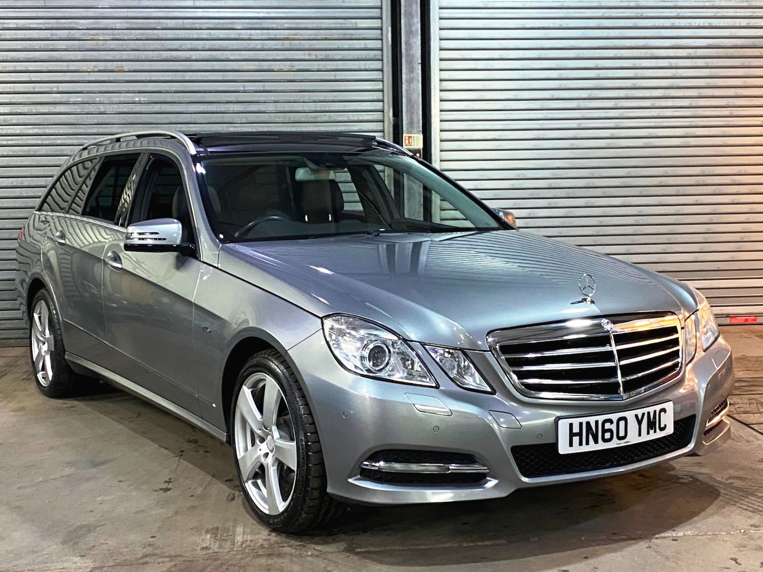 Used Mercedes-Benz E Class 2010 for sale - 76797484: Photo 1