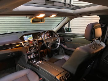 Used Mercedes-Benz E Class 2010 for sale - 76797484: Photo