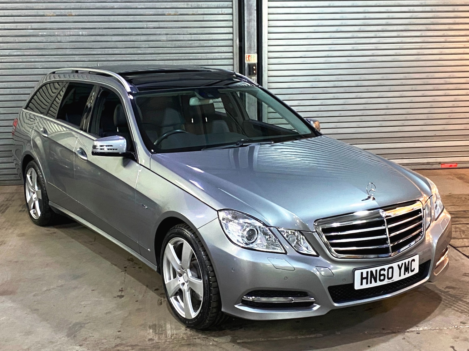 Used Mercedes-Benz E Class 2010 for sale - 76797484: Photo 7