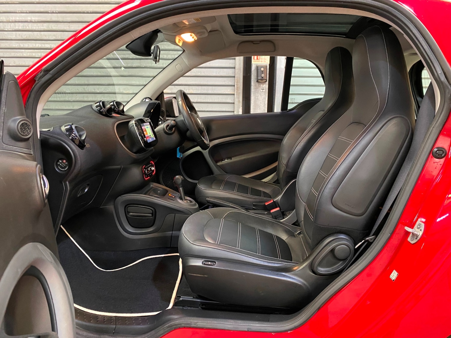 Used smart fortwo 2016 for sale - 77790249: Photo 8