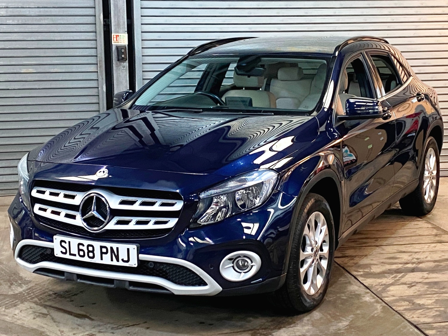 Used Mercedes-Benz GLA 2018 for sale - 77311384: Photo 3