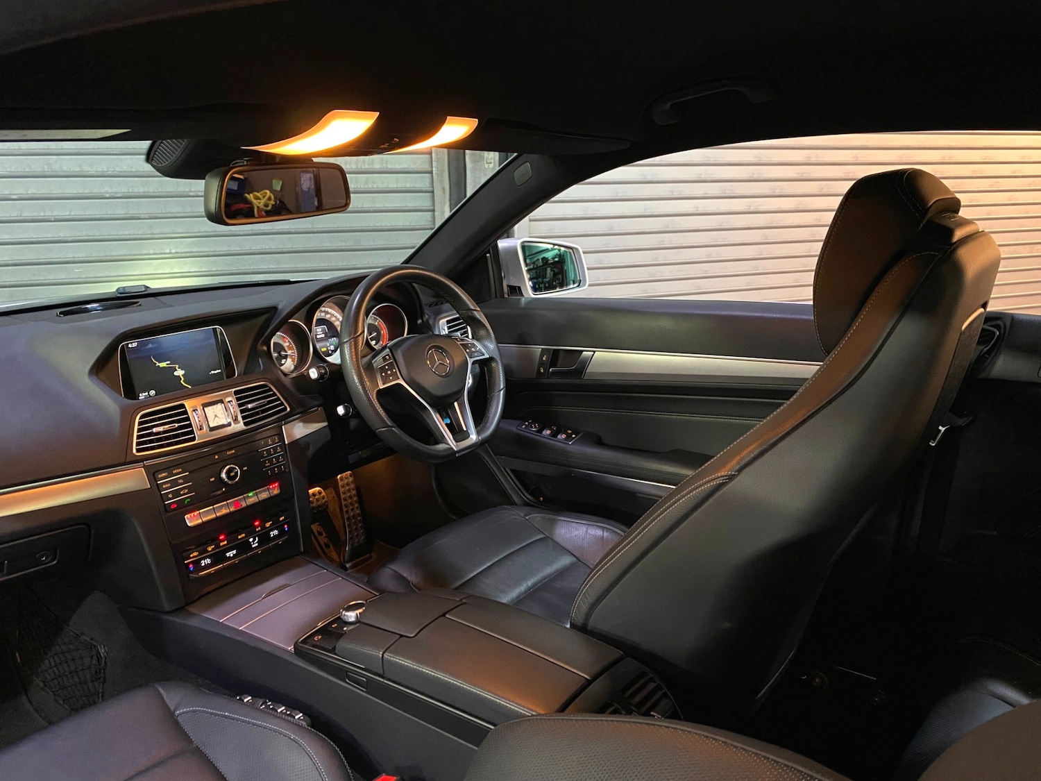 Used Mercedes-Benz E Class 2015 for sale - 76709811: Photo 2