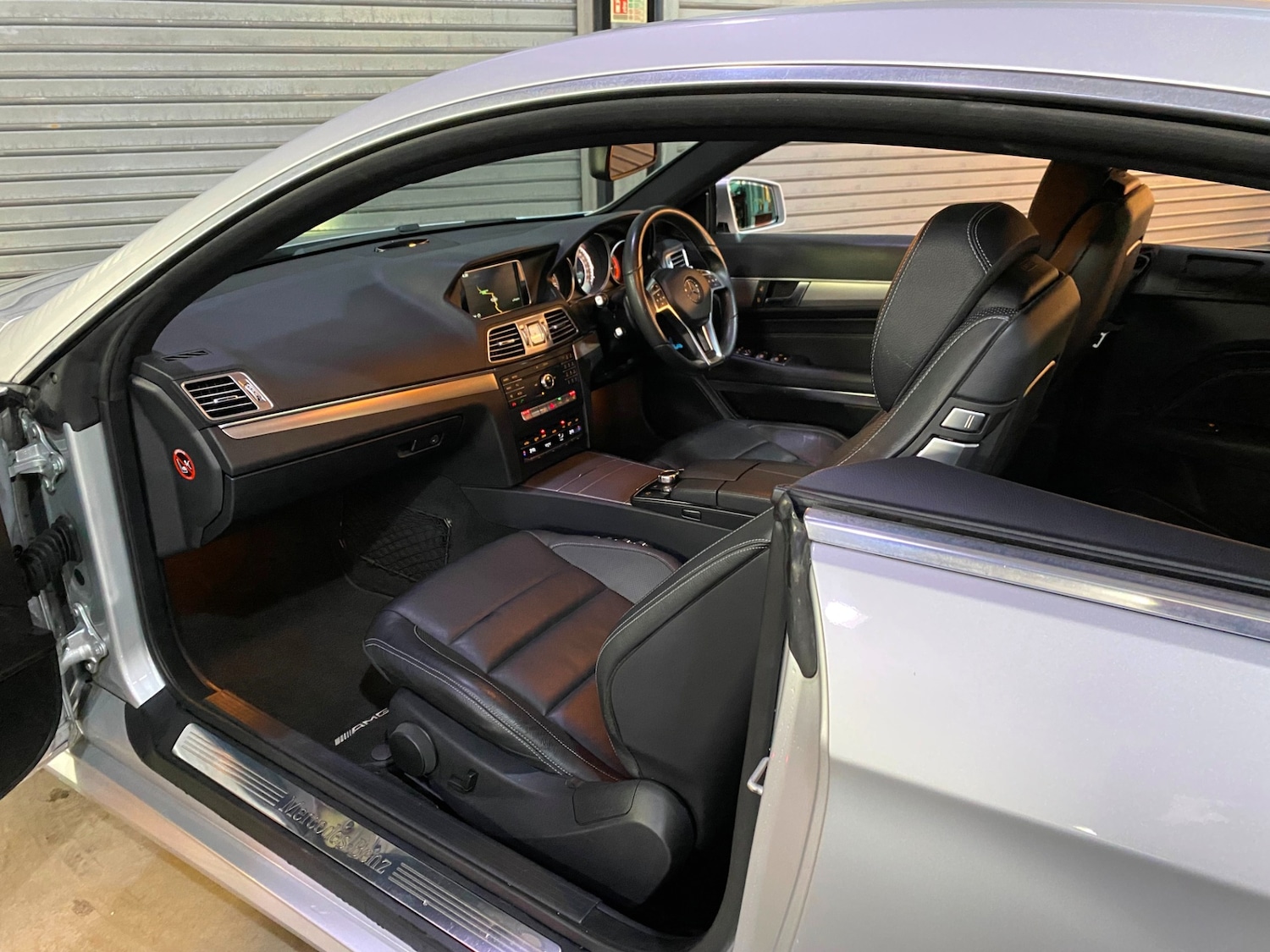 Used Mercedes-Benz E Class 2015 for sale - 76709811: Photo 4