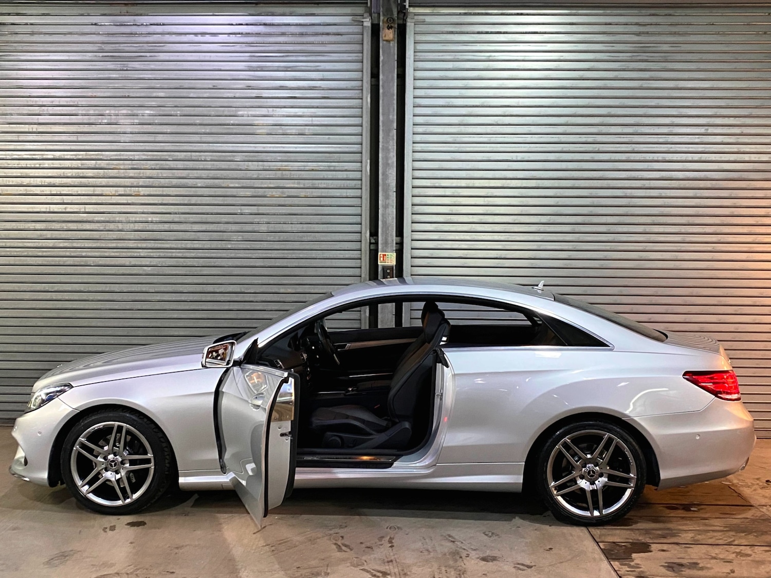 Used Mercedes-Benz E Class 2015 for sale - 76709811: Photo 9