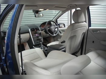 Used Mercedes-Benz A-Class 2011 for sale - 77352187: Photo