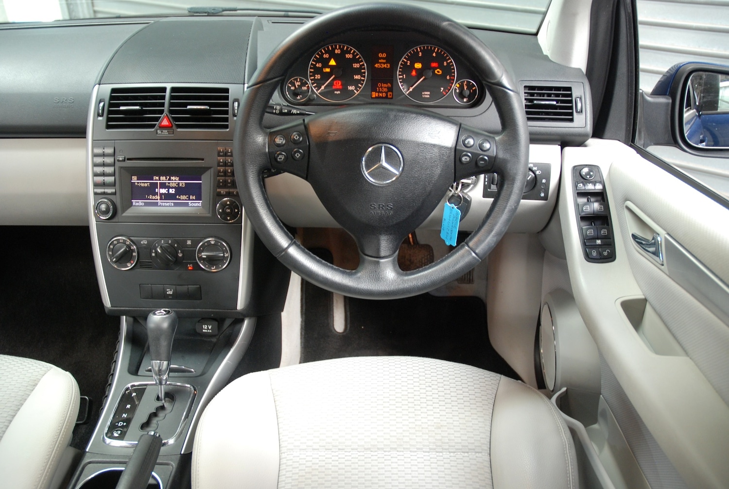 Used Mercedes-Benz A-Class 2011 for sale - 77352187: Photo 6