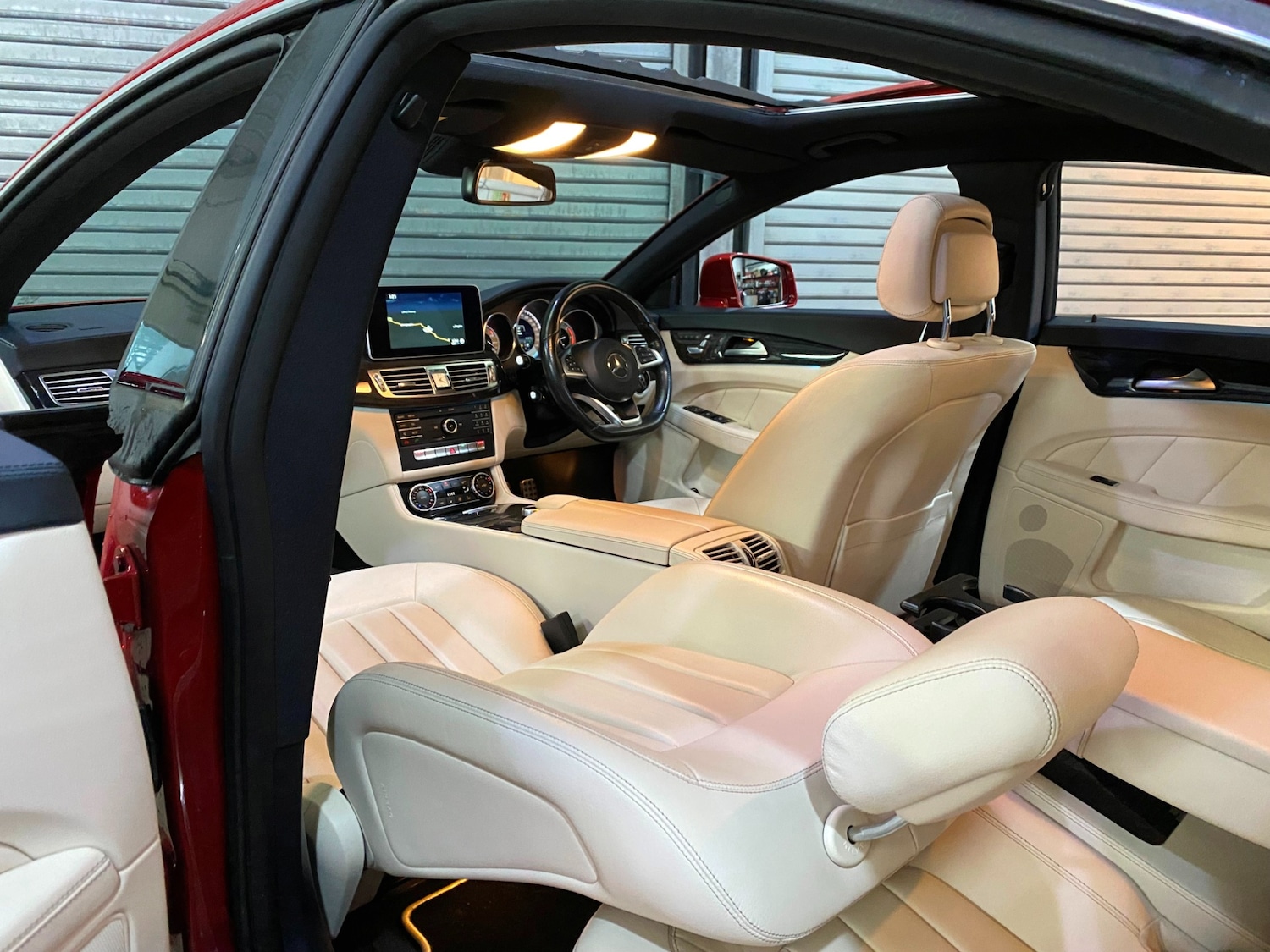 Used Mercedes-Benz CLS 2017 for sale - 77034702: Photo 4