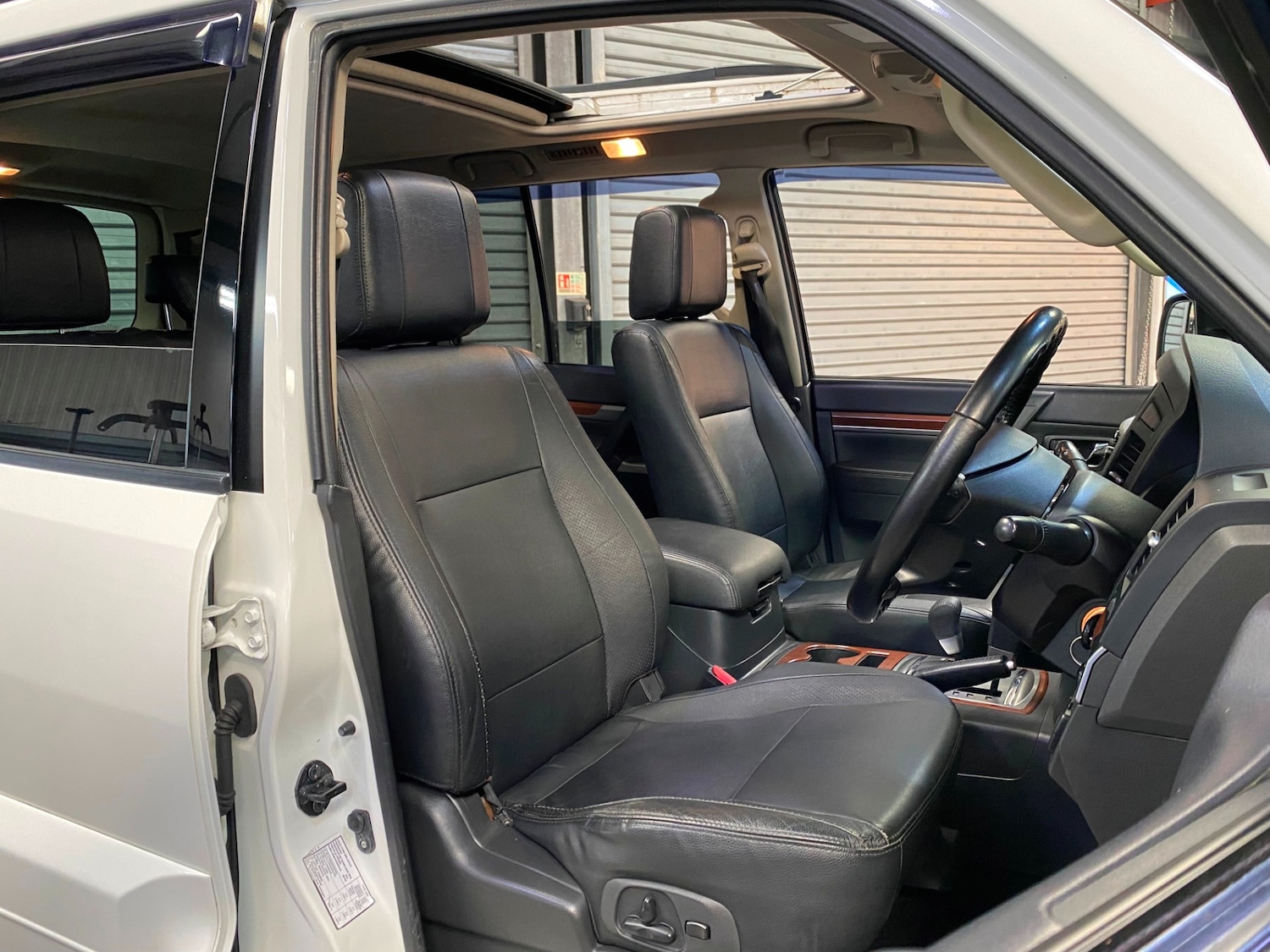 Used Mitsubishi Shogun 2014 for sale - 77734922: Photo 10