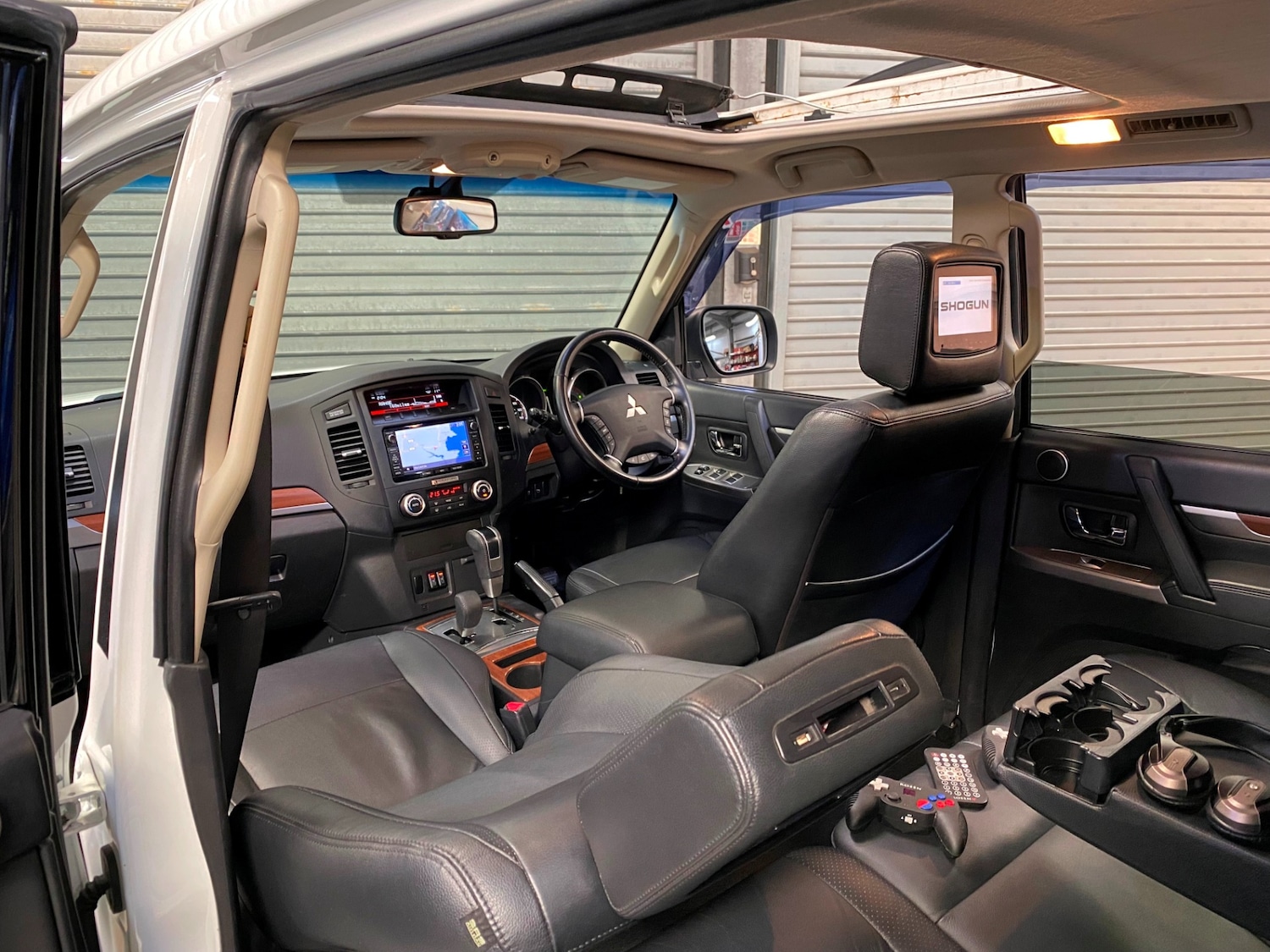 Used Mitsubishi Shogun 2014 for sale - 77734922: Photo 4