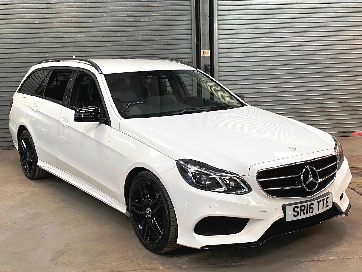 Used Mercedes-Benz E Class 2016 for sale - 76275050: Photo 7