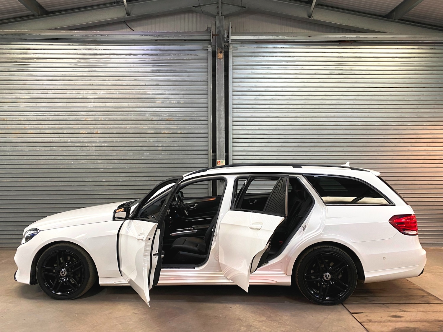 Used Mercedes-Benz E Class 2016 for sale - 76275050: Photo 9