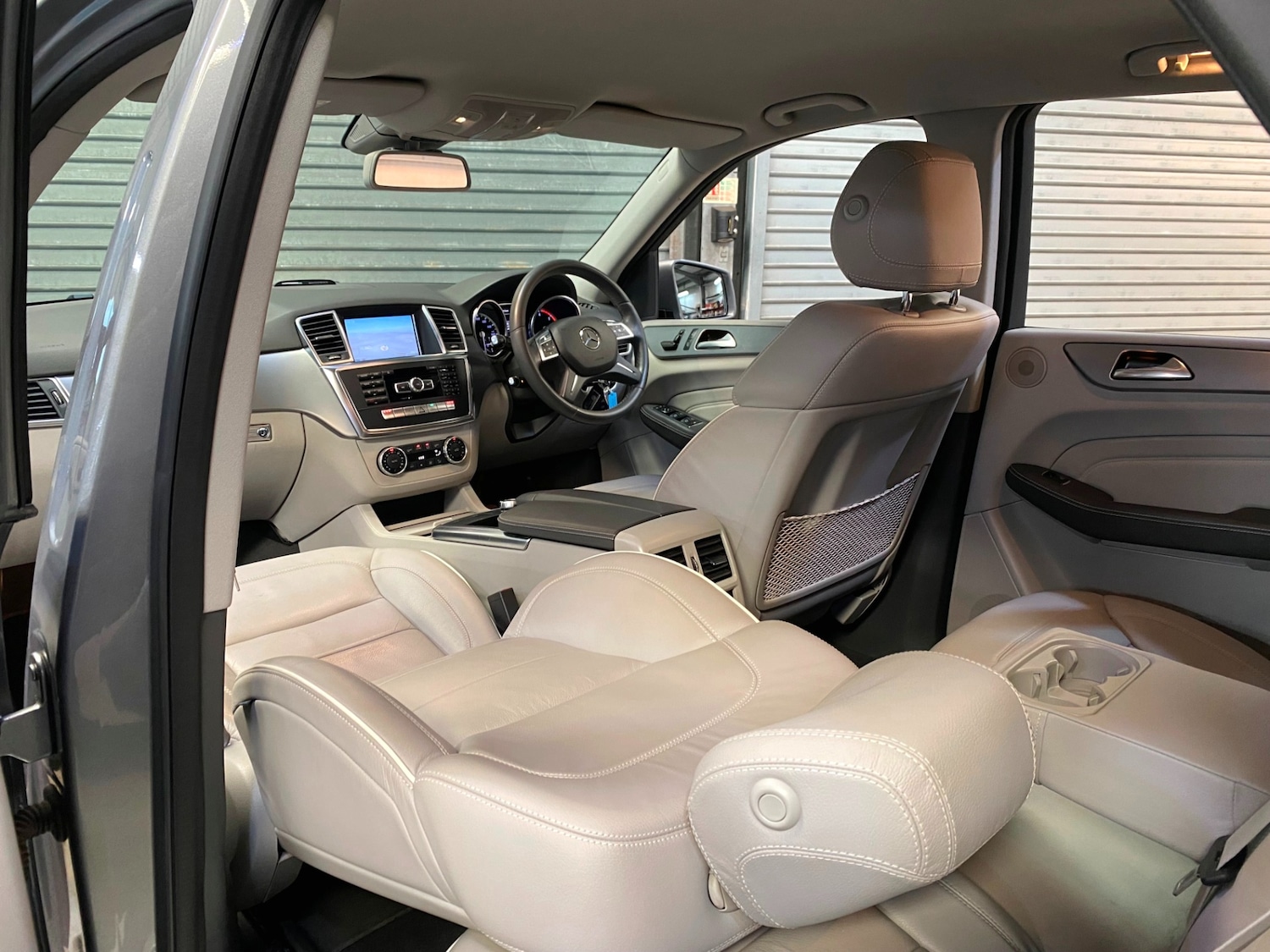 Used Mercedes-Benz M Class 2013 for sale - 77834001: Photo 4