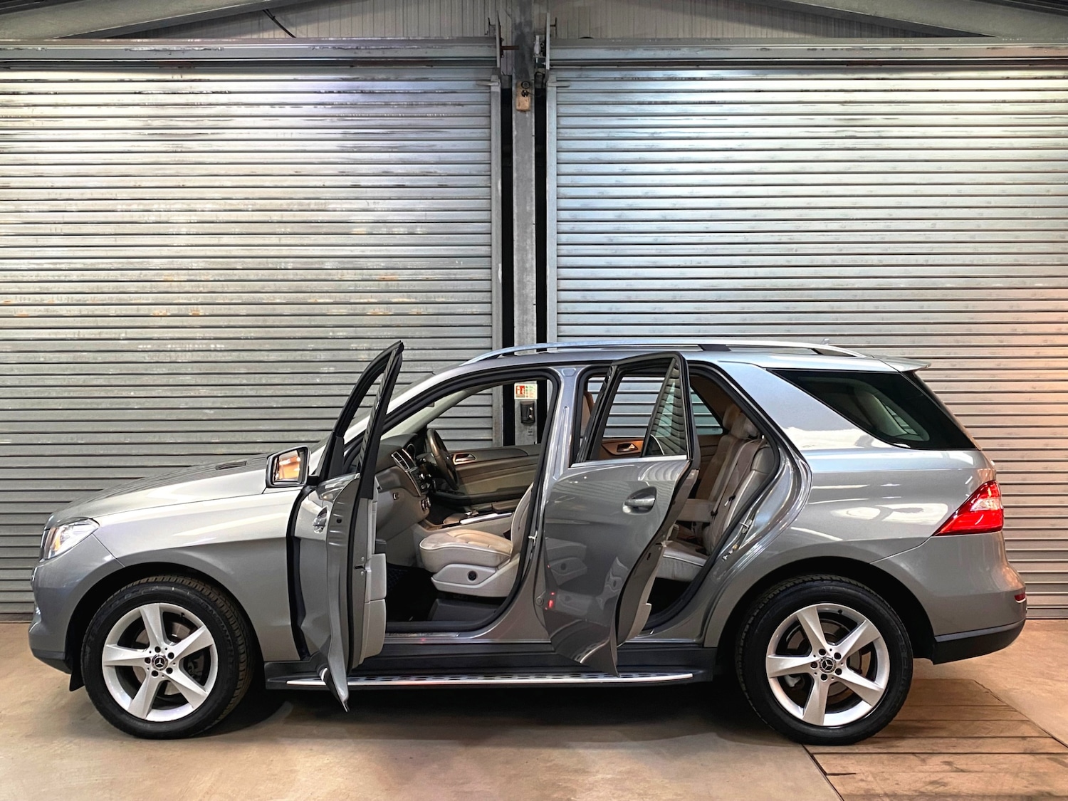 Used Mercedes-Benz M Class 2013 for sale - 77834001: Photo 9