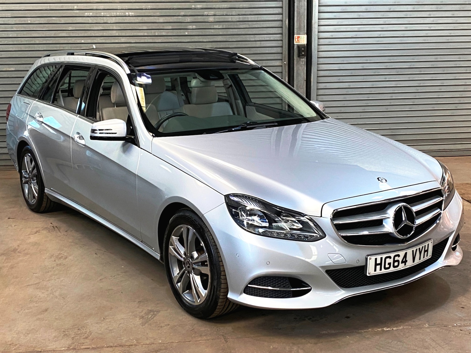 Used Mercedes-Benz E Class 2014 for sale - 77733123: Photo 7