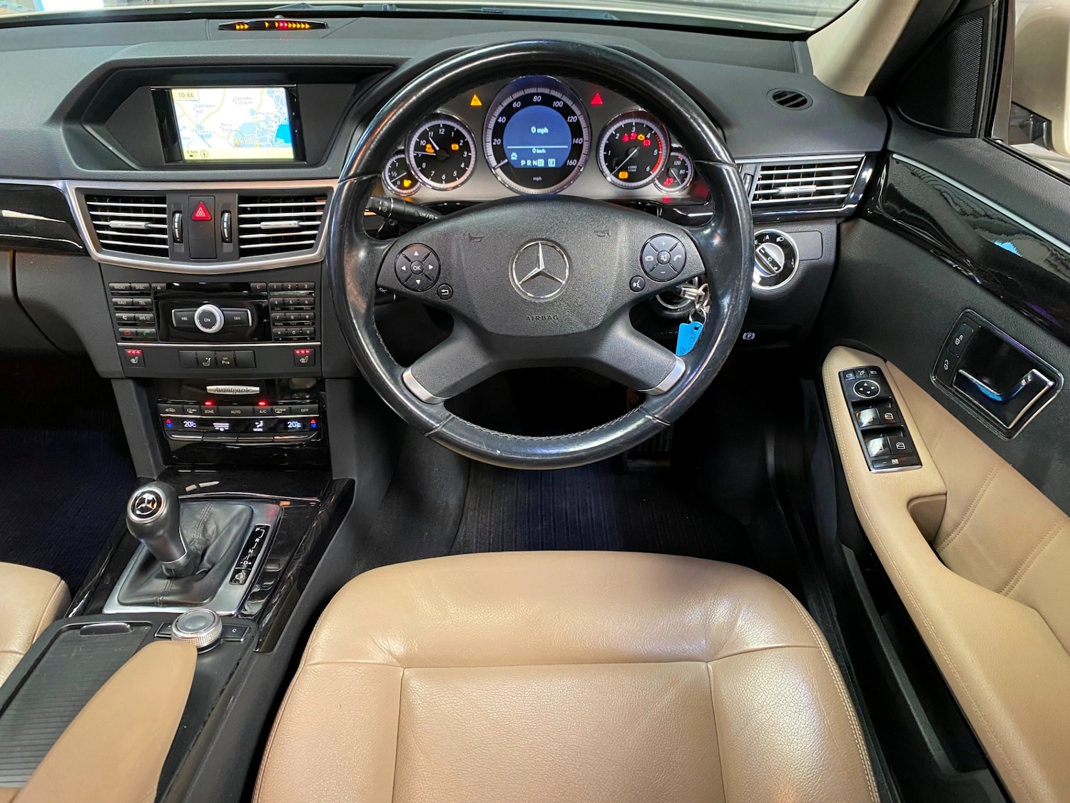 Used Mercedes-Benz E Class 2011 for sale - 78210461: Photo 6