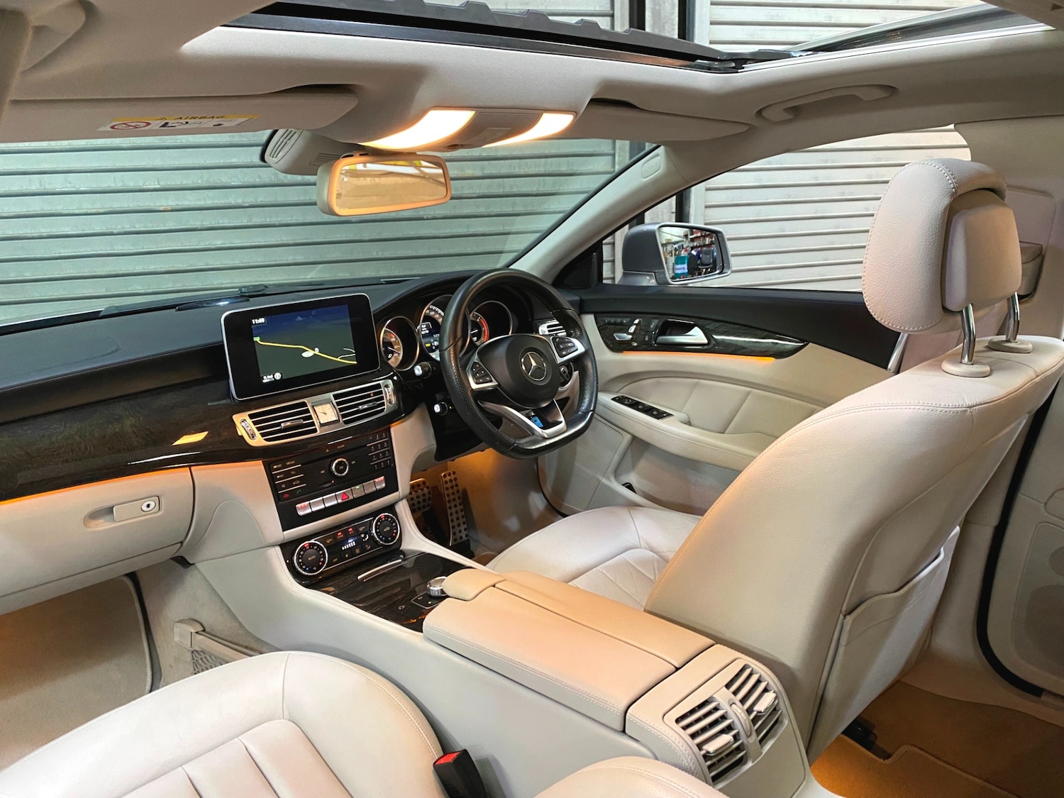 Used Mercedes-Benz CLS 2015 for sale - 76931786: Photo 2