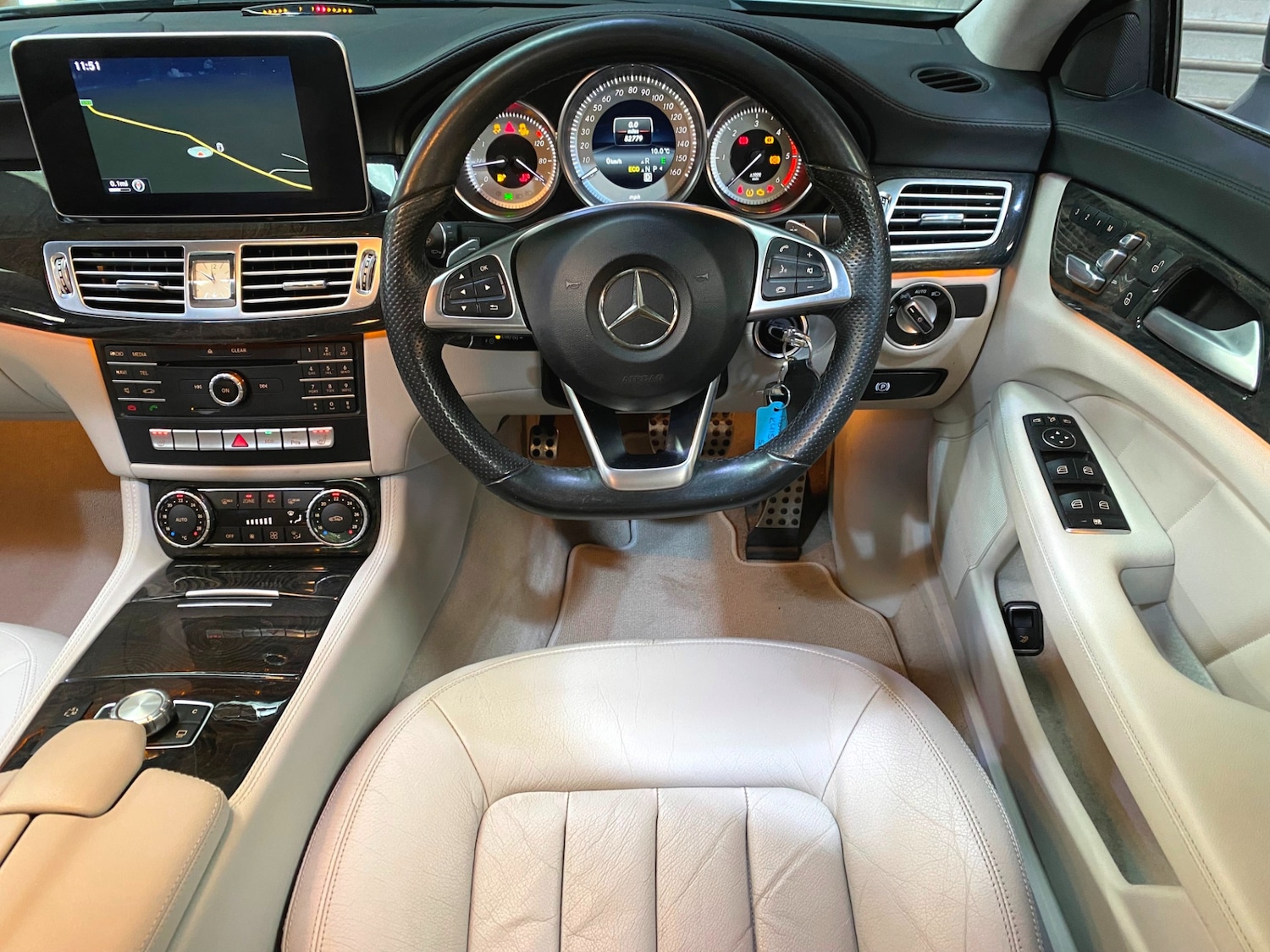 Used Mercedes-Benz CLS 2015 for sale - 76931786: Photo 6