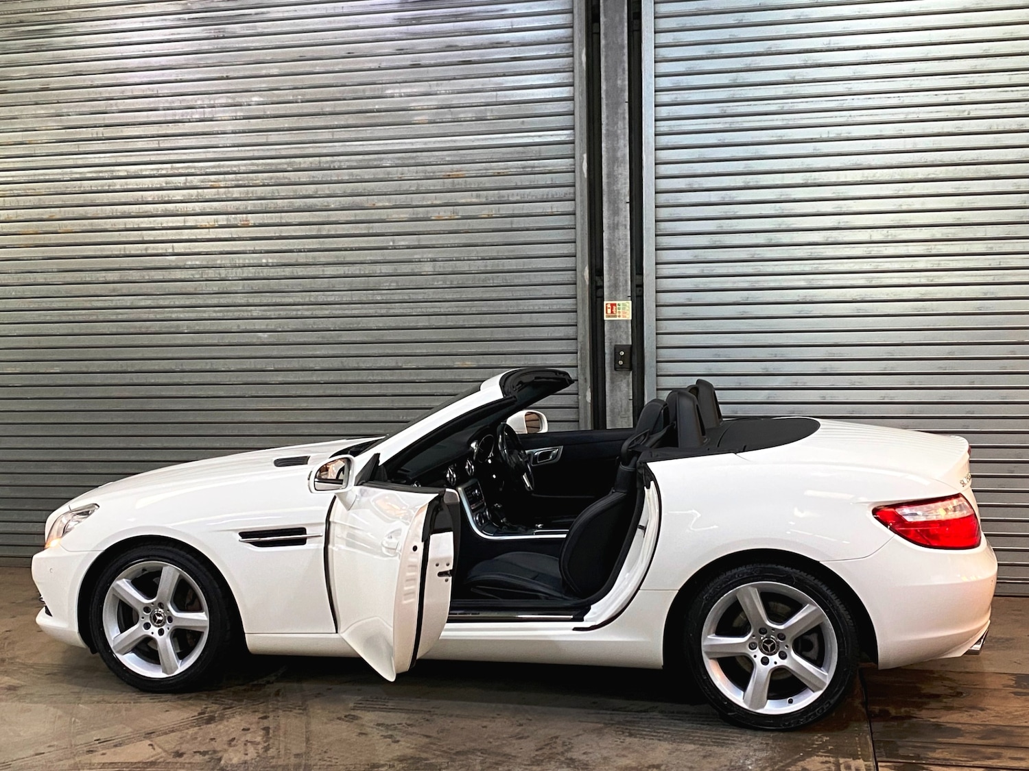 Used Mercedes-Benz SLK 2014 for sale - 76663623: Photo 5