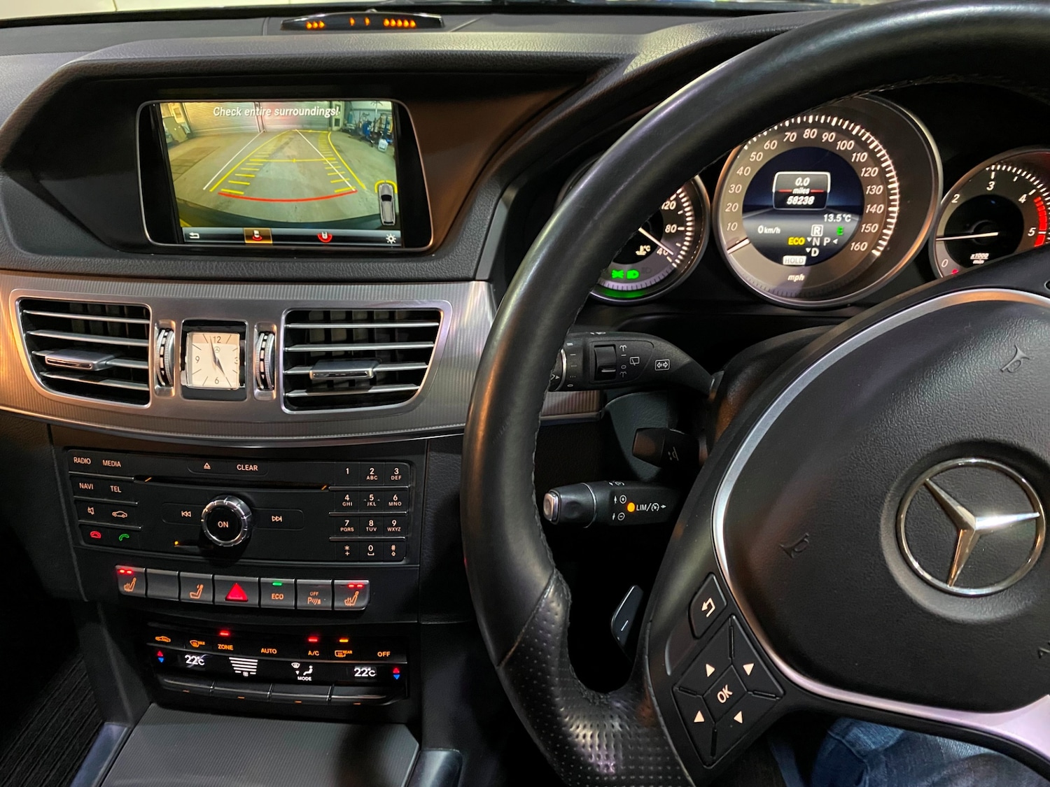 Used Mercedes-Benz E Class 2015 for sale - 76961211: Photo 12