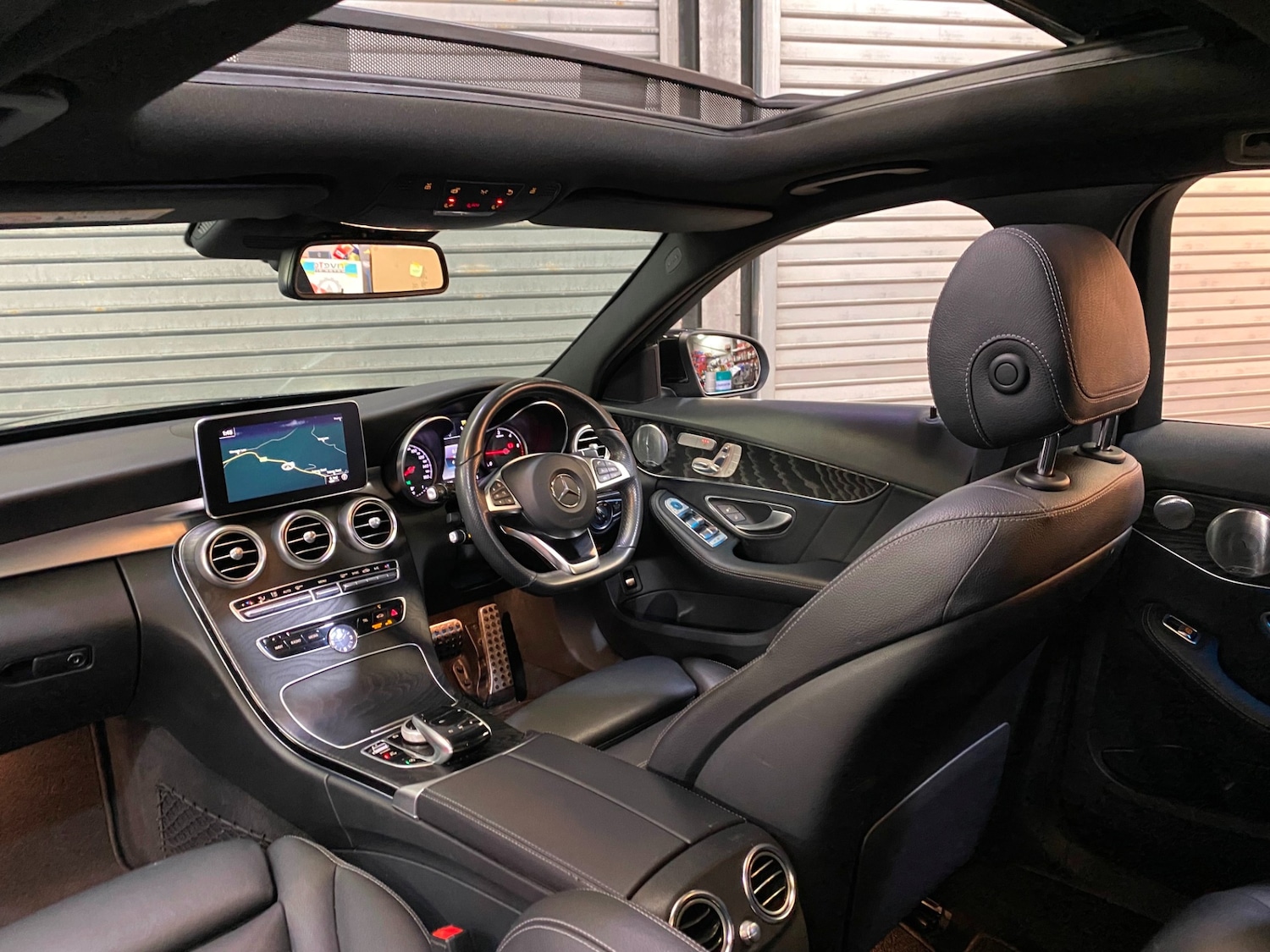 Used Mercedes-Benz C Class 2017 for sale - 77352165: Photo 2