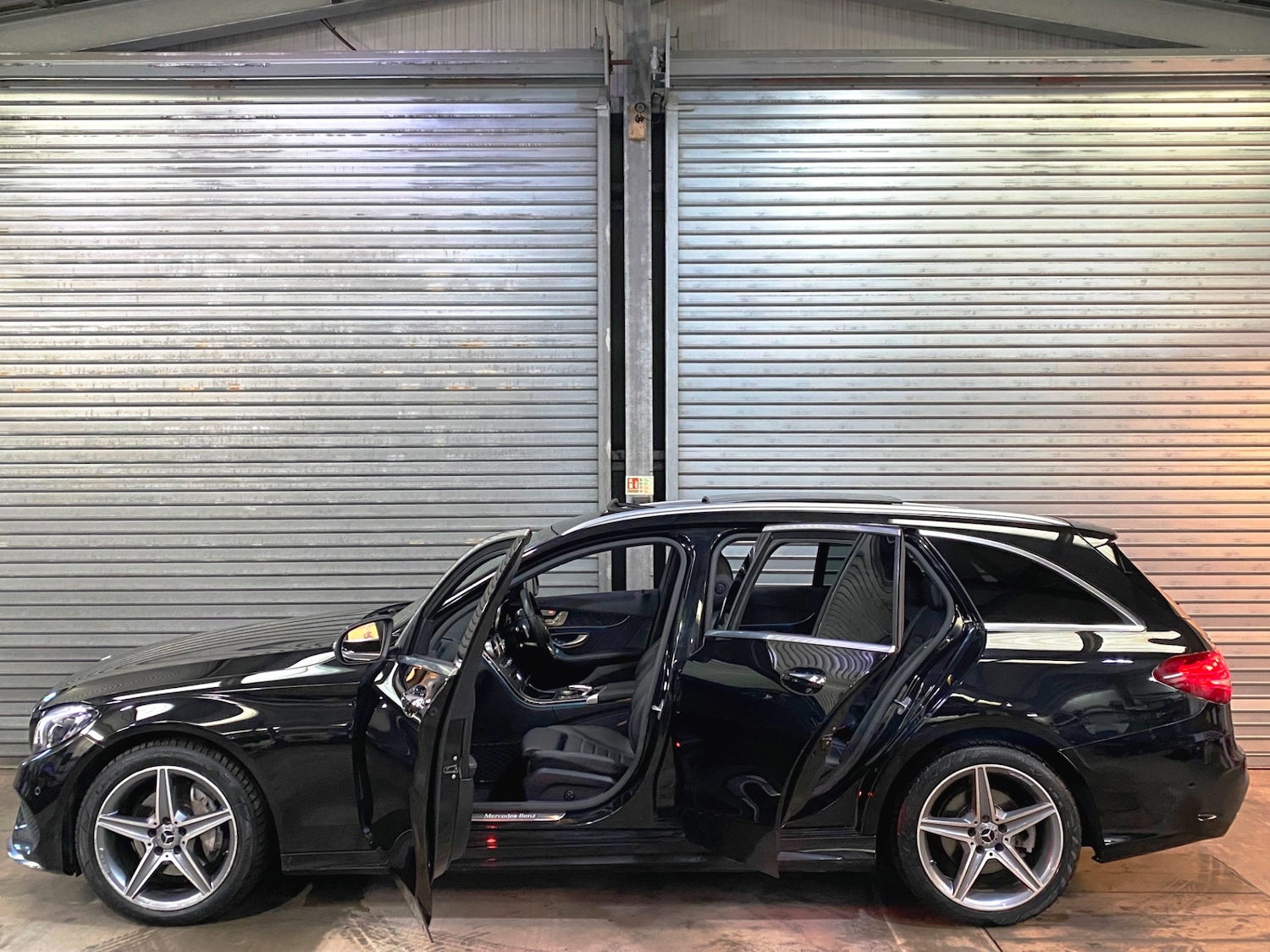 Used Mercedes-Benz C Class 2017 for sale - 77352165: Photo 9