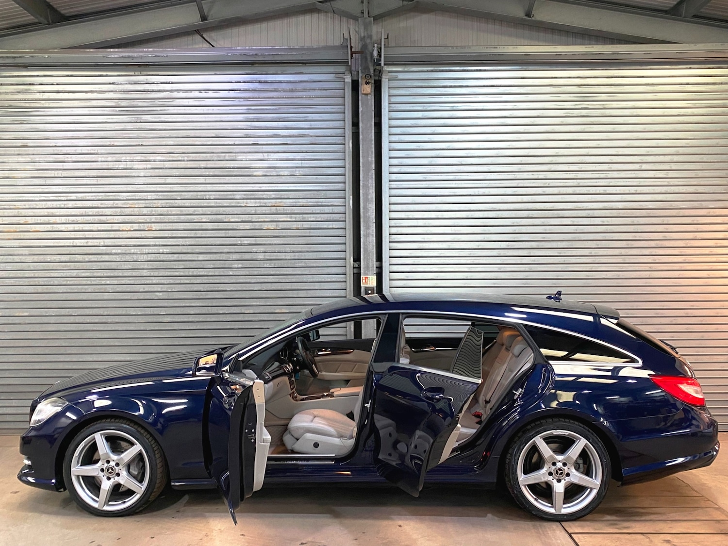 Used Mercedes-Benz CLS 2012 for sale - 77790164: Photo 10